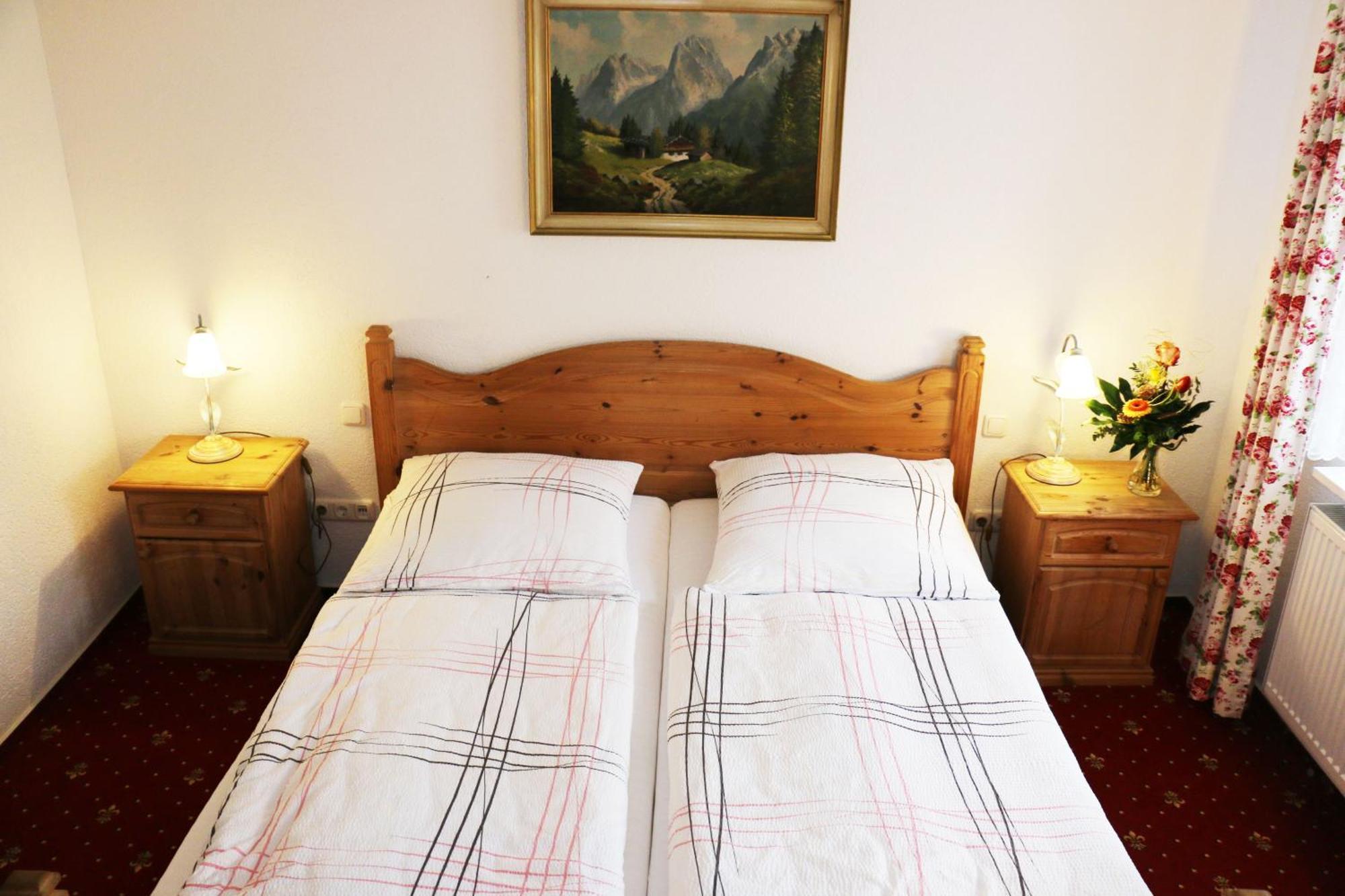 Landhotel Rangau Gasthof & Brennerei Markt Erlbach Extérieur photo