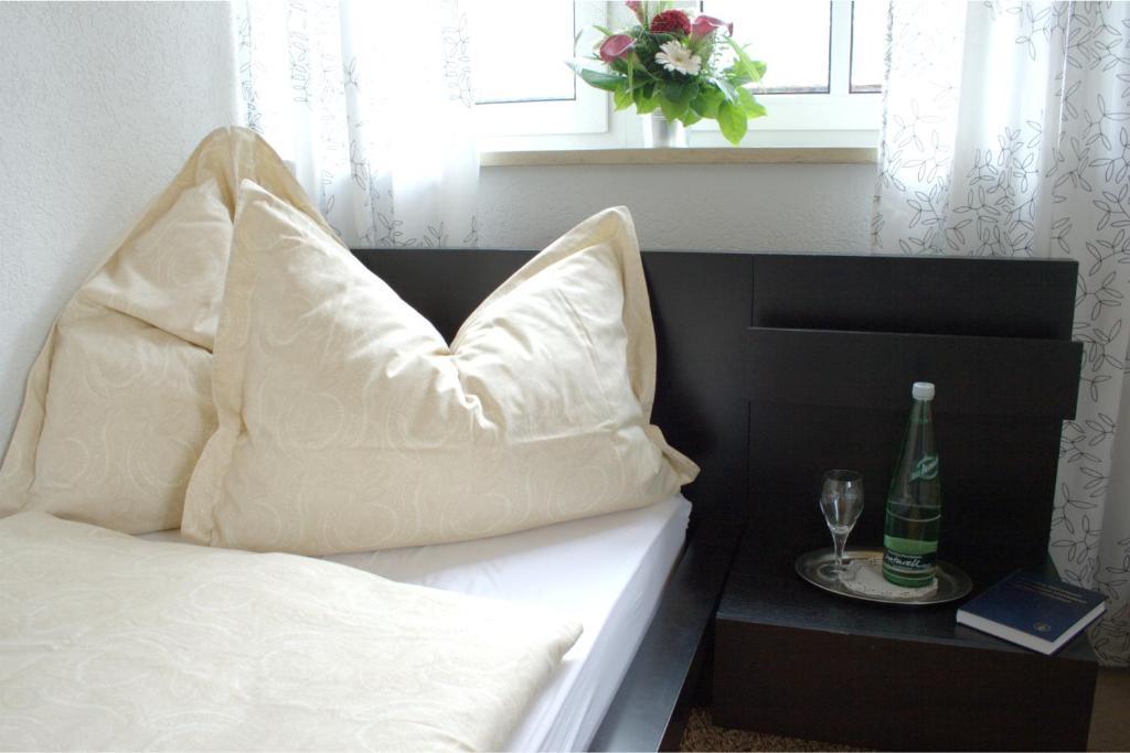 Landhotel Rangau Gasthof & Brennerei Markt Erlbach Chambre photo